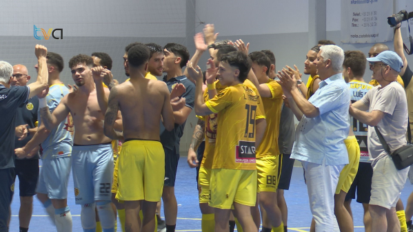 UPVN Vence Portimonense e Sobe à Liga Placard